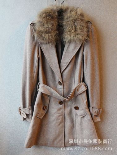 女装外套批发 品牌长款真毛领大衣 韩版外套 尾货服装厂家直销
